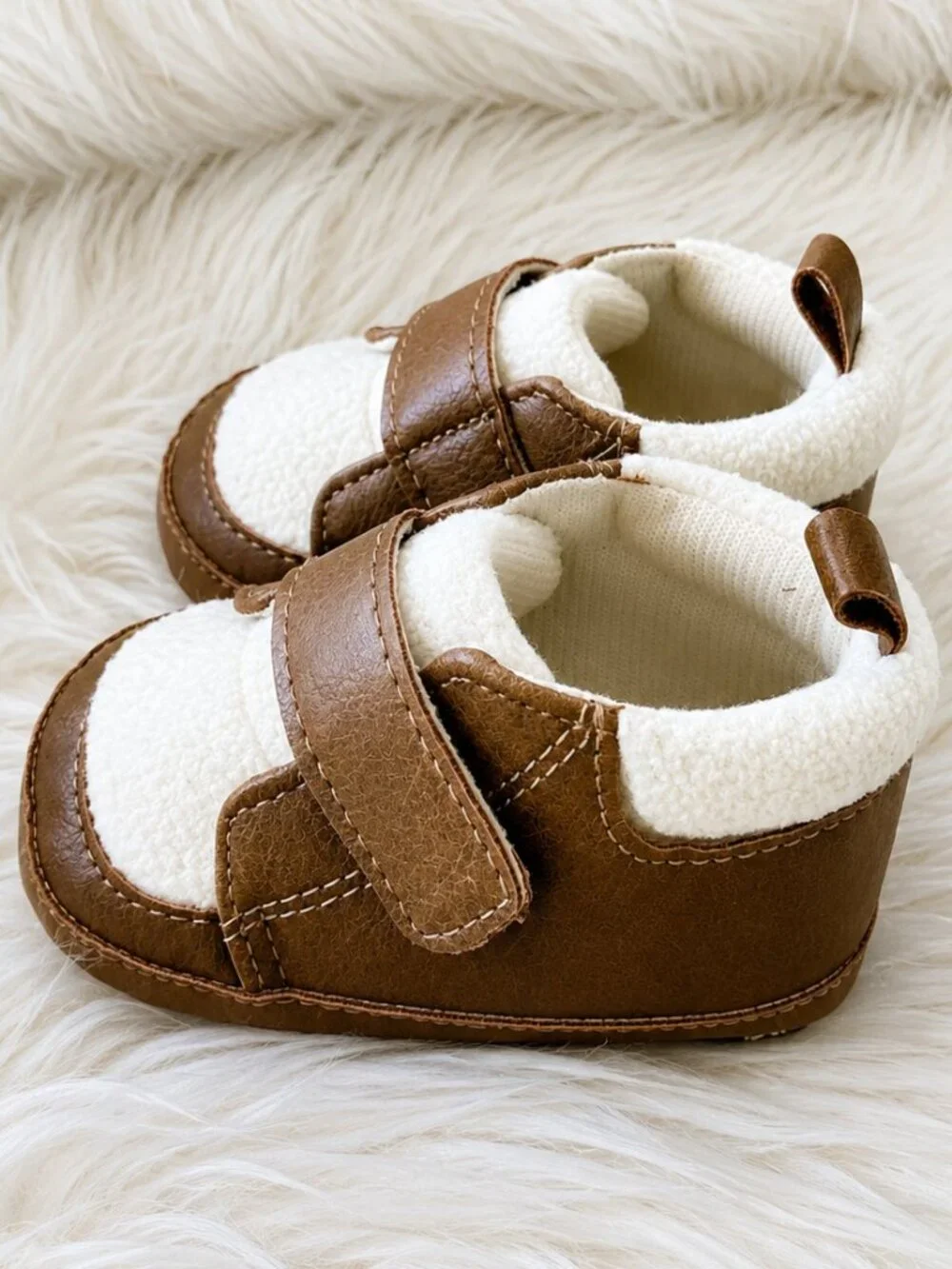 Numby Infant Brown Velcro Faux Shearling Soft Shoes SZ 6-12M